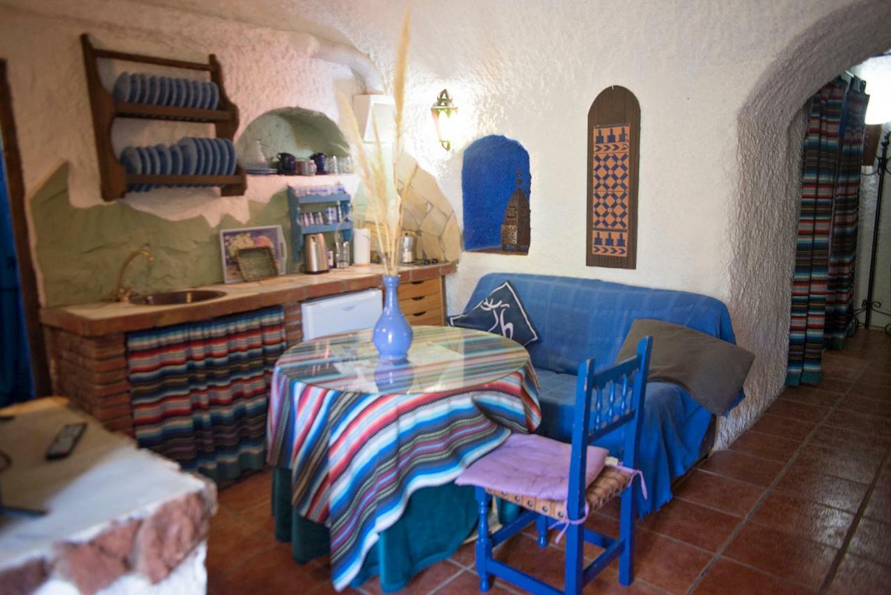 Cuevas De Rolando Guest House Guadix Bagian luar foto