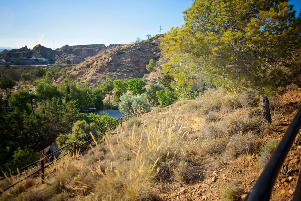 Cuevas De Rolando Guest House Guadix Bagian luar foto
