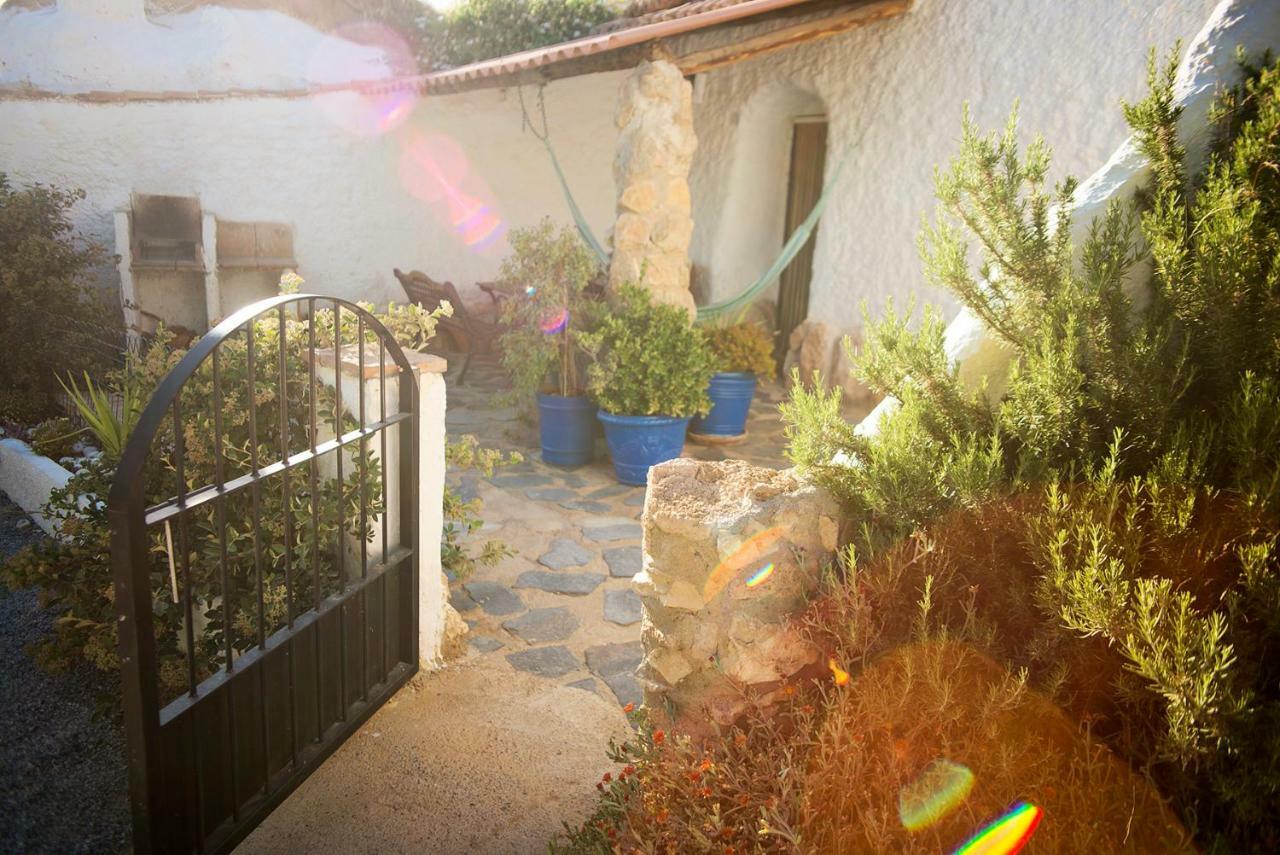 Cuevas De Rolando Guest House Guadix Bagian luar foto
