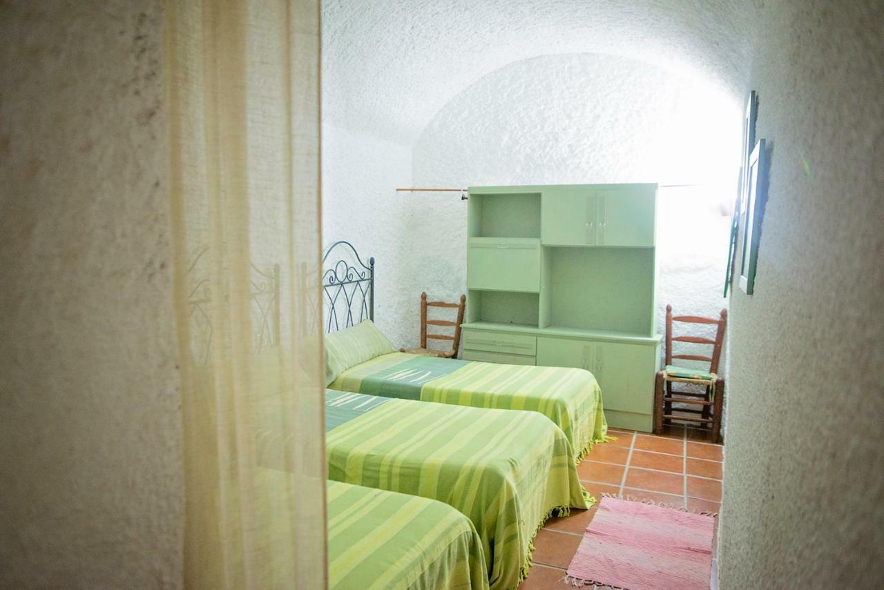 Cuevas De Rolando Guest House Guadix Bagian luar foto