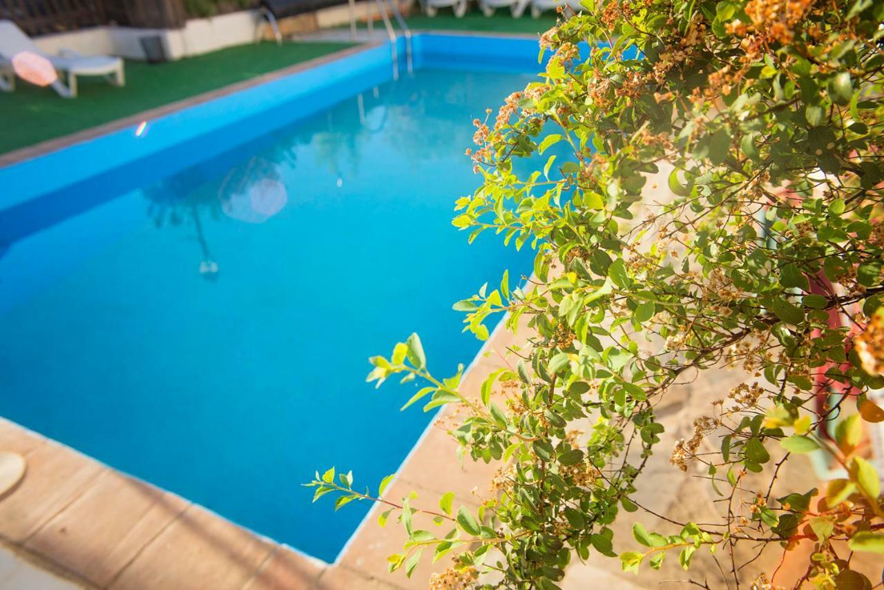 Cuevas De Rolando Guest House Guadix Bagian luar foto